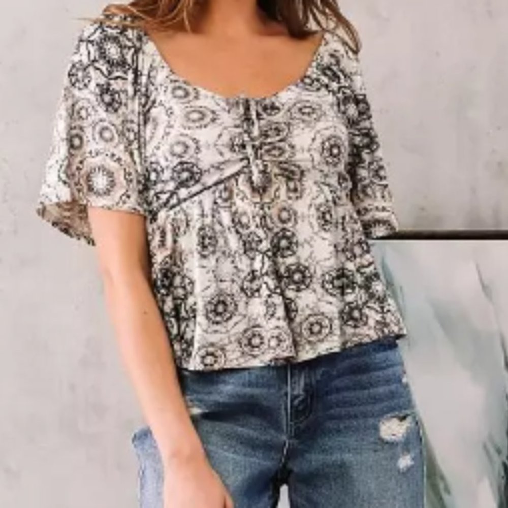 Willow & Root  Cinch Tie Peplum Top